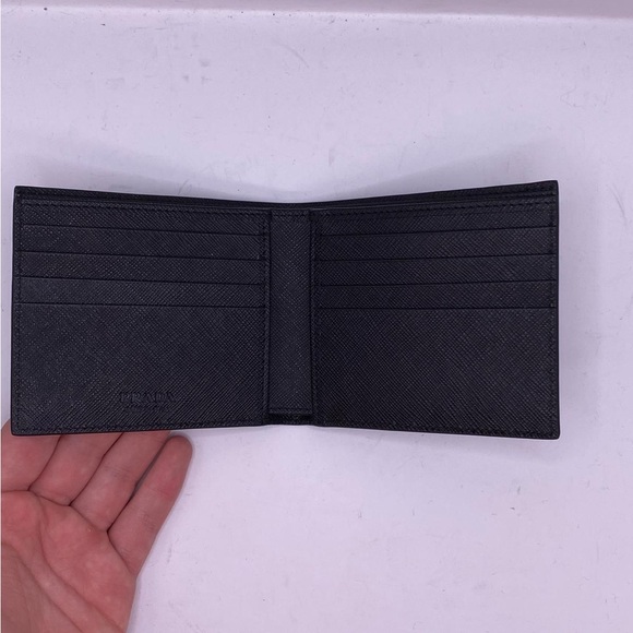Prada Black horizontal wallet with logo - Picture 4 of 9